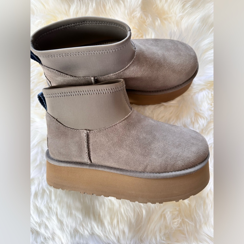 UGG CLASSIC MINI DIPPER